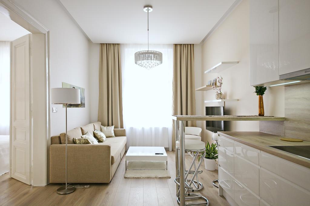Luxury Center Apt. Charles Bridge Walking Distance Прага Екстериор снимка